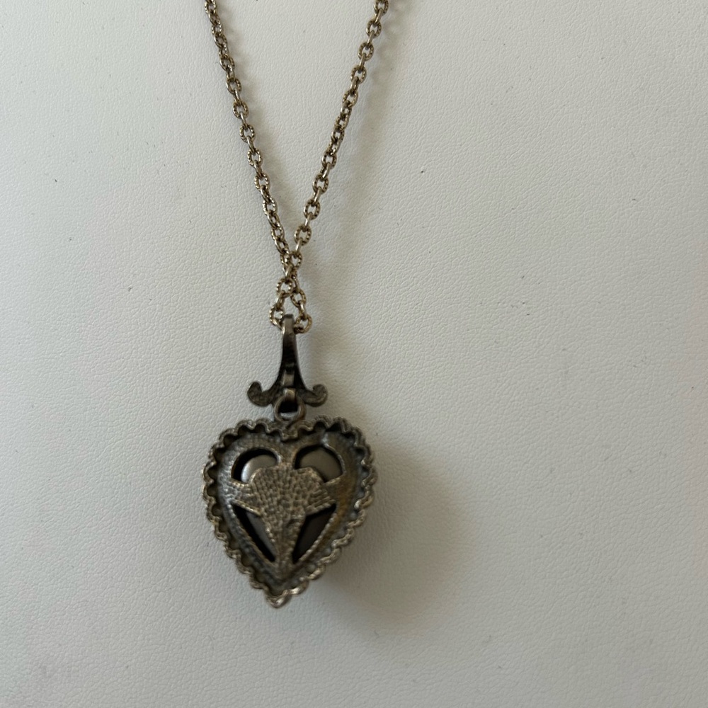 Antique Gold Vintage 3D Ornate Heart Locket  Filigree Boho Pendant Necklace RARE - Picture 8 of 10